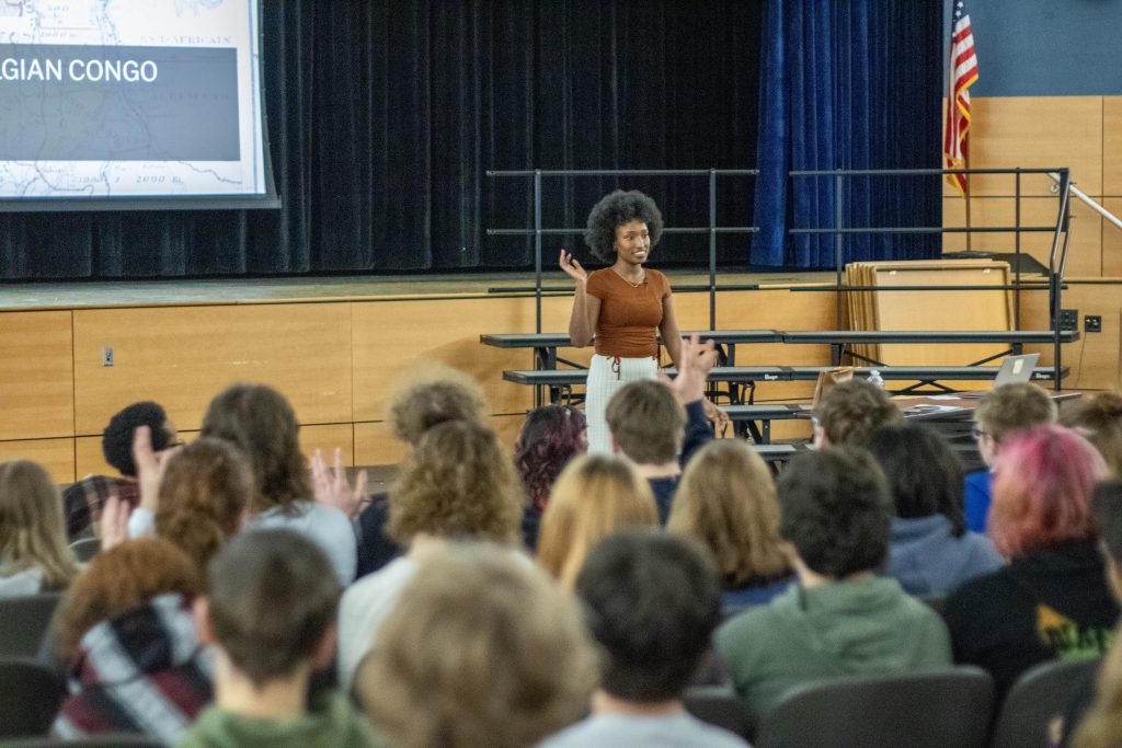 Sandra Uwiringiyimana speaks to HHS students