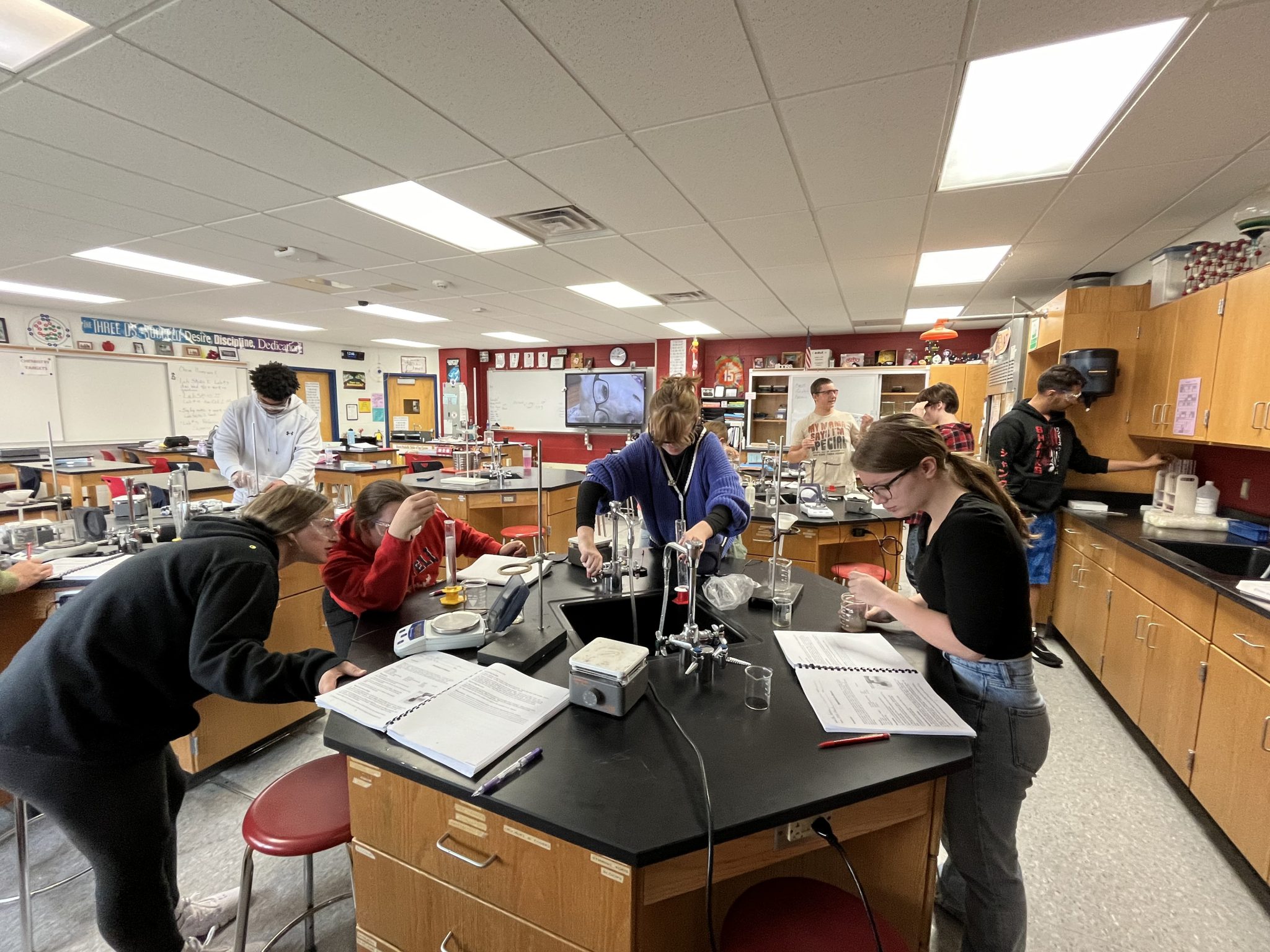 Students explore chemistry in the lab Hornell City School District