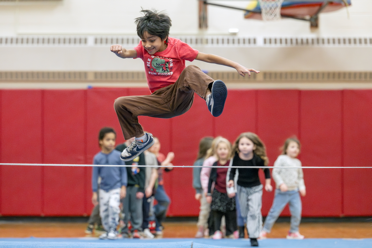 Students visit Corning Glass